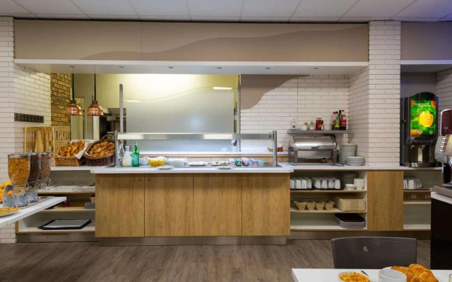 Comfort Hotel Aeroport Lyon St Exupery
