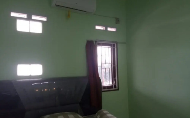 OYO 93457 White House SyariahNearOYO 93457 White House Syariah
