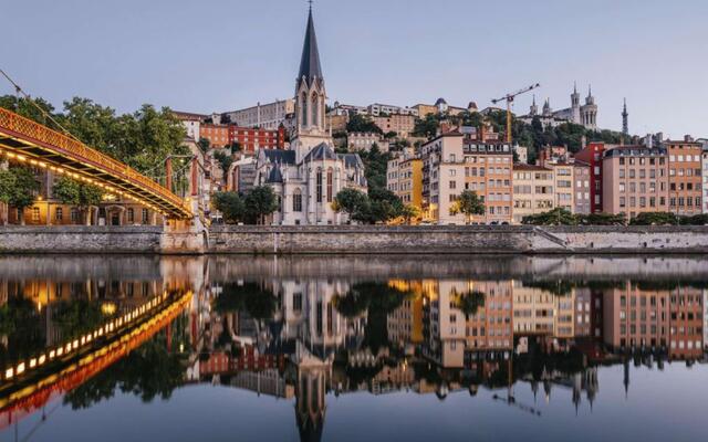 Kyriad Lyon Ouest - Limonest