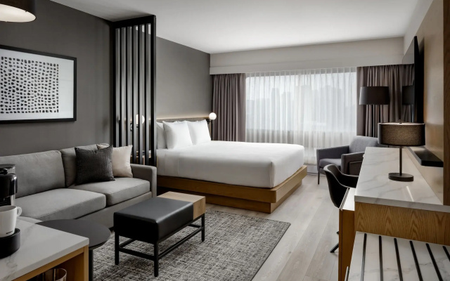 Hotel Place Dupuis Montréal Downtown - An Ascend Hotel Collection