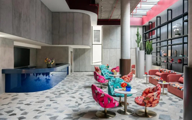 Adge Hotel & Residence