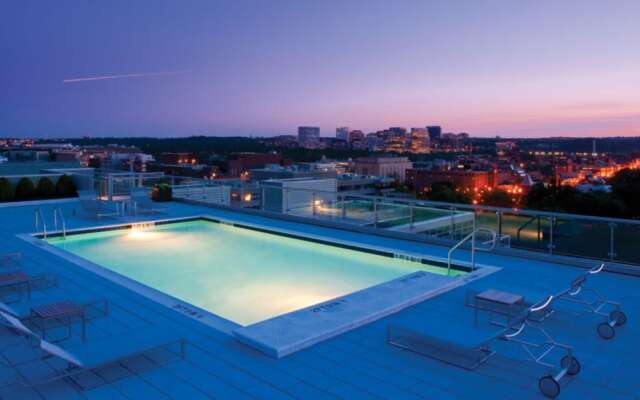 Bluebird Suites at Dupont Circle