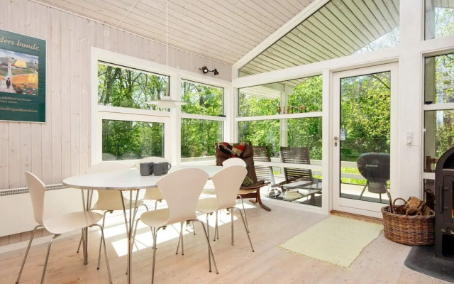 8 Person Holiday Home in Glesborg-by Traum