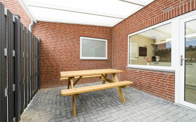 Inviting Apartment With Terrace