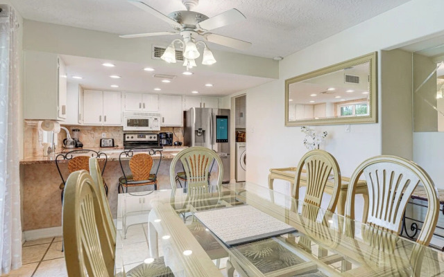 Mesa Home w/ Community Pools: Pets Welcome!