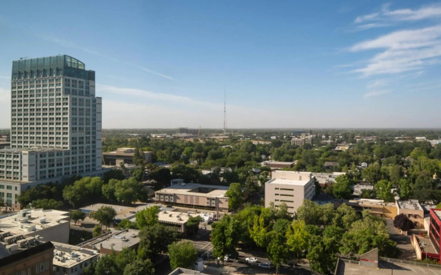 Sheraton Grand Sacramento Hotel