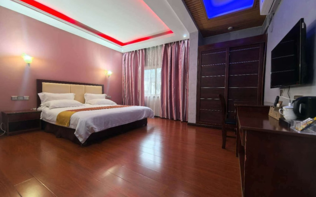 Train Luxe Hotel