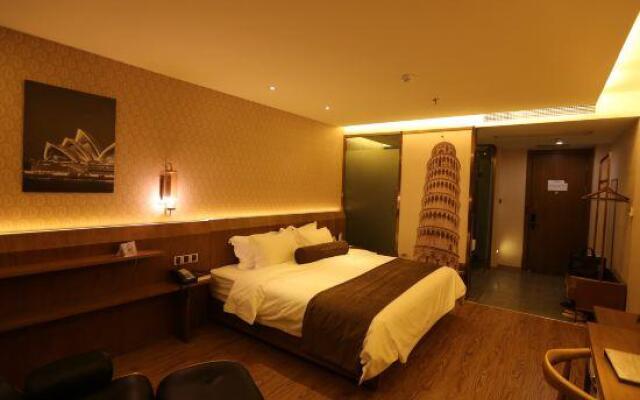 James Joyce Coffetel Hefei South High Speed Railway Station