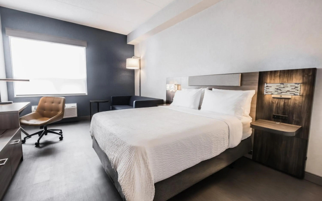 Holiday Inn Express Toronto - North York by IHG