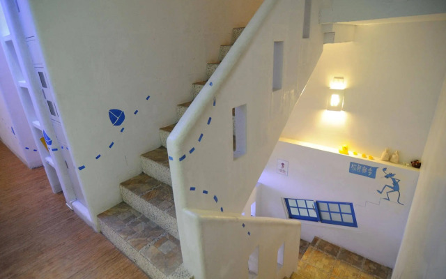 Blue&White Leisure House Kaohsiung