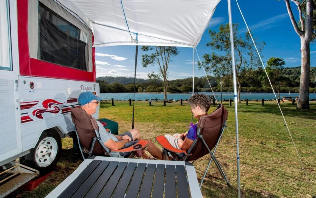 Reflections Ferry Reserve - Holiday Park