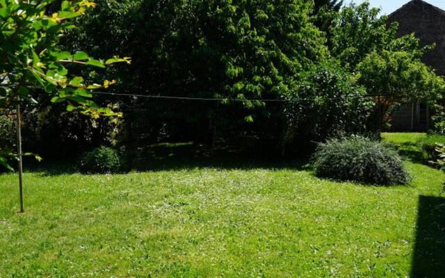 Gîte Le Buisson-de-Cadouin, 3 pièces, 4 personnes - FR-1-616-42