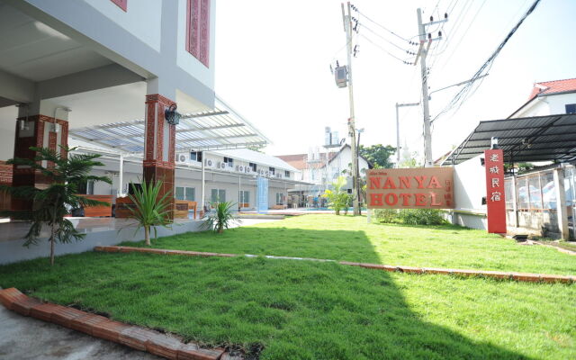 Nanya Hotel Chiang Mai