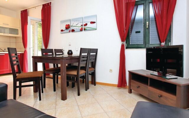 Awesome Home in Trstenik With Wifi and 4 Bedrooms
