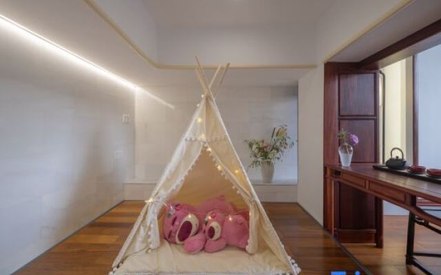 Xishuangbanna Tropic of Cancer Lake View Hot Spring Hotel