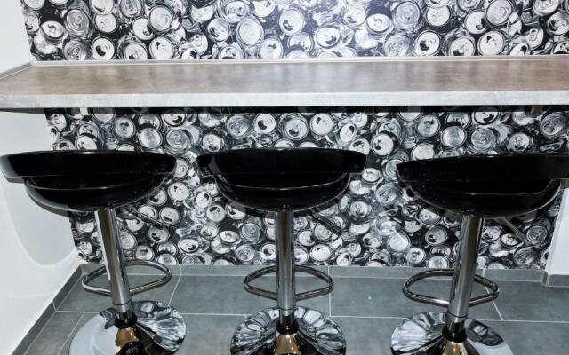 Unique Town Apartment. Clear Comfort.