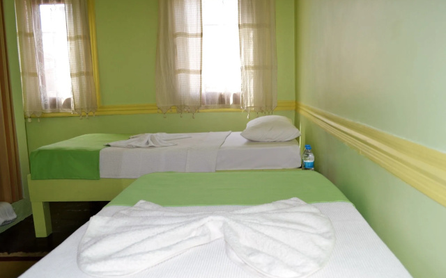 Antikhan Hotel