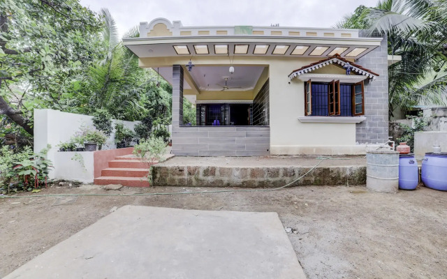 OYO 22957 Home Divine Studio Vagator