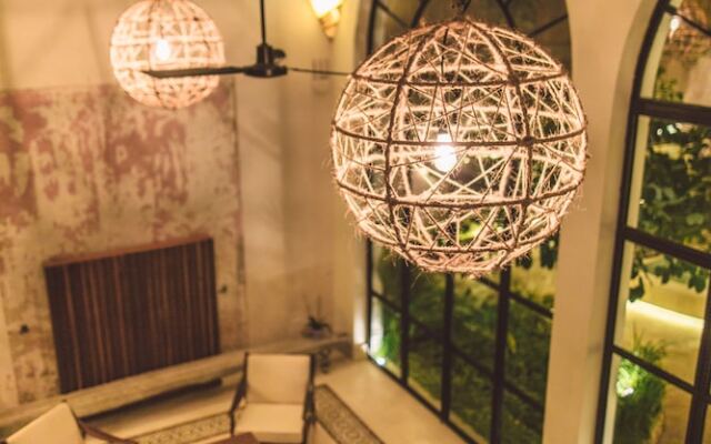 TreeHouse Boutique Hotel - Adults Only