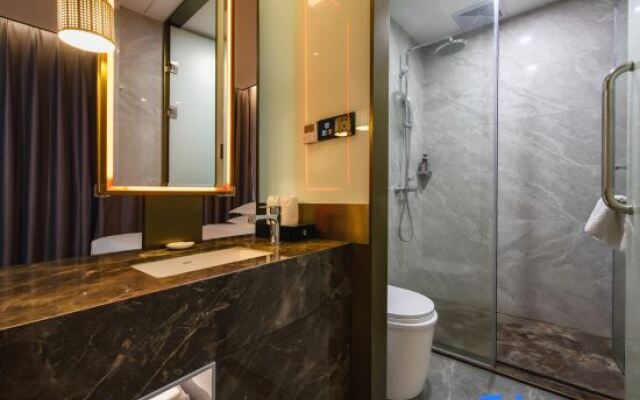 Meri Hotel (Taoyuan Subway Station)