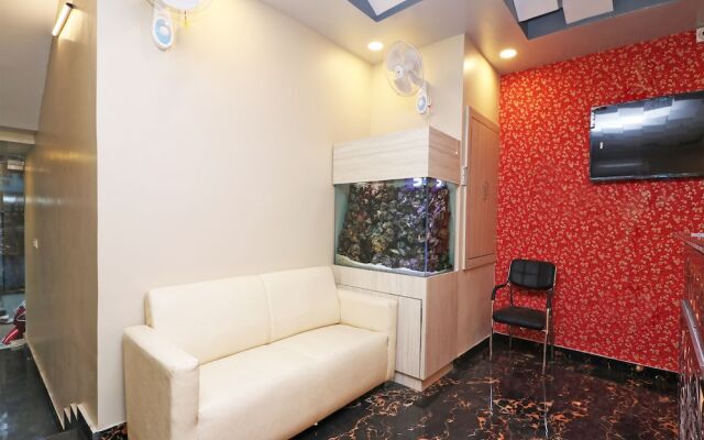 OYO 13579 Hotel Royal Crowne