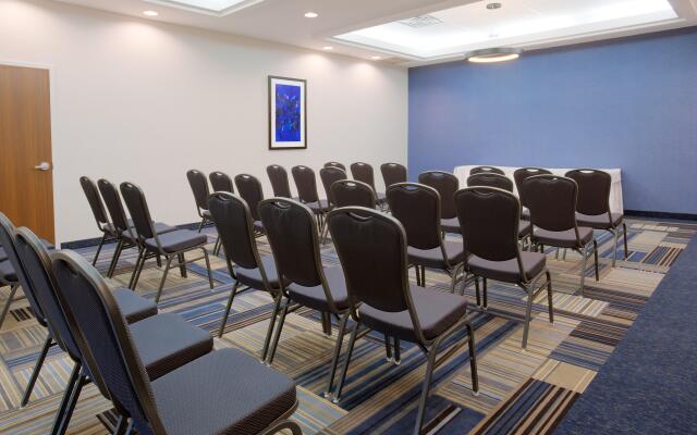 Holiday Inn Ottawa East by IHG
