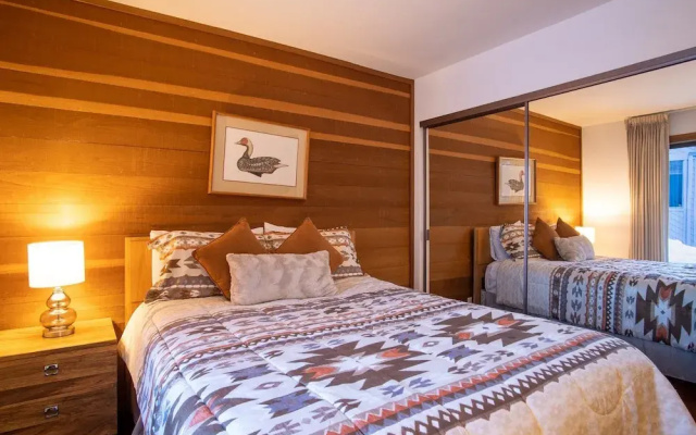 Snow Creek 1553 - Ski-in/ski-out + Pool & Hot Tub