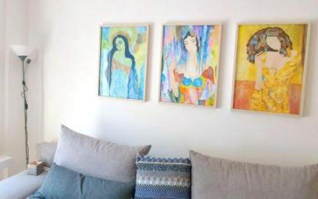 Noelli Cozy And Modern Apartment