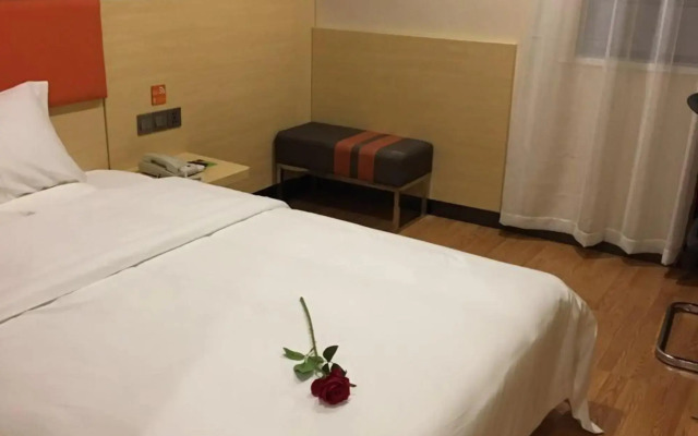 7Days Premium Huanggang Walking Street Branch