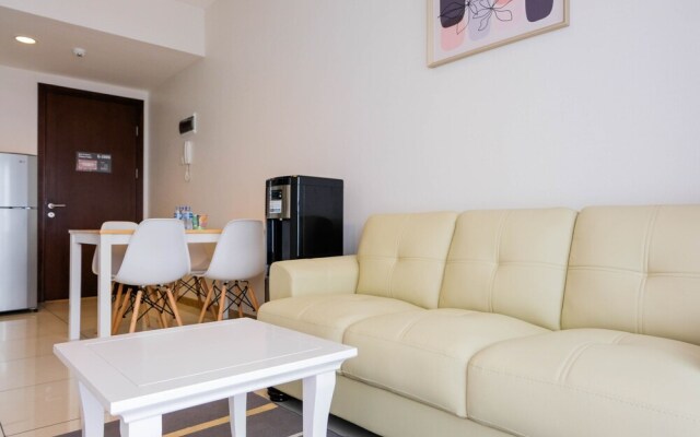 Luxurious and Elegant 2BR Apartment M-Town Signature