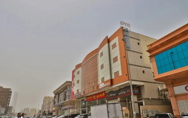 Oyo 148 Shathi Almas Hotel Suites