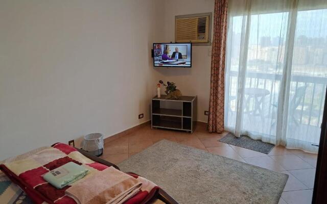 Three bedrooms apartment Nile view maadi