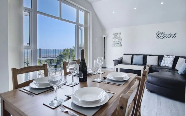 Campbell - 2 Bedroom Apartment - Pendine