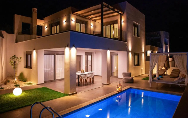 Adrianna Villa 3