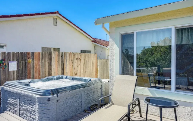 Vallejo Home w/ Spacious Deck, Hot Tub & Views