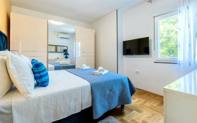 NEW! Luxury Apartment Dona