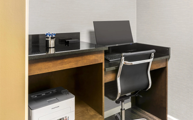 Best Western Plus Richmond Hill Inn