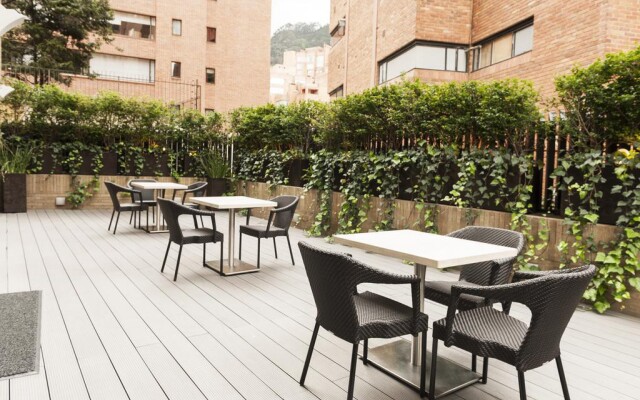 Bs Rosales Hotel And Suites