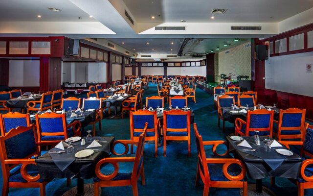 Taj Plaza Hotel