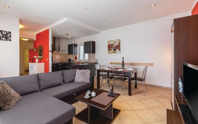 Nice Home in Labin With Wifi and 3 Bedrooms