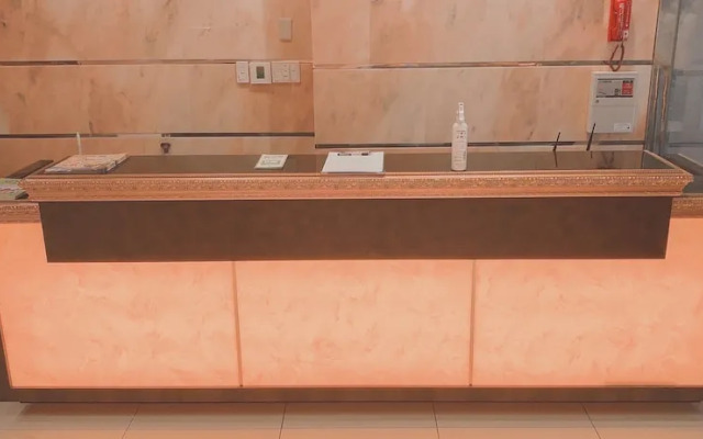 European  Tower  Hotel