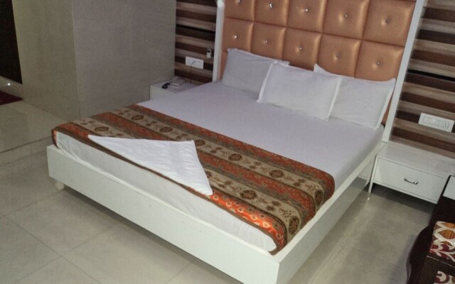 Hotel Celeste Colaba
