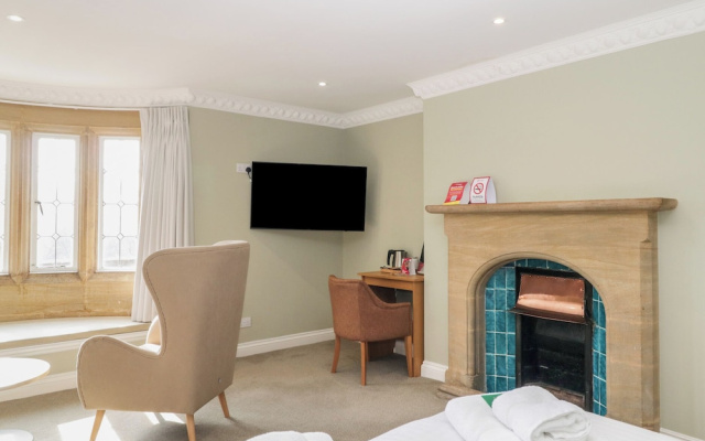 Harcombe House Rooms - First Floor King