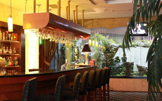 Monarch Plaza Hotel