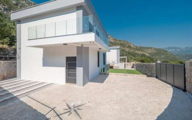 Seaview Villa with pool Vanja