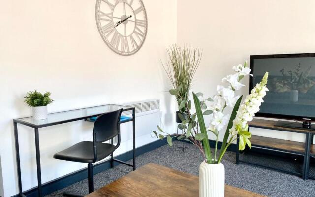 City Center Top Floor Executive Flat