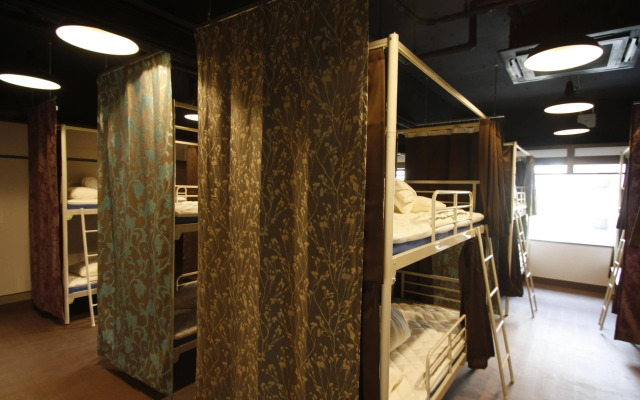 Oakhostel Zen