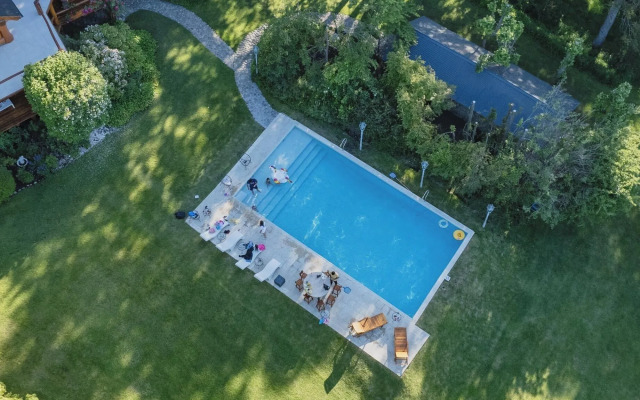 Rotui Luxury Village