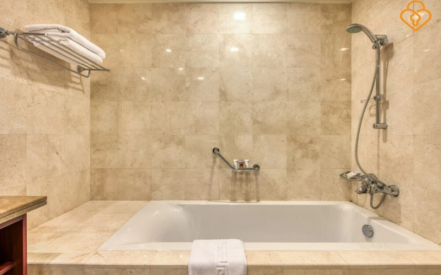 Grandeur Residence 1/bed Apt.