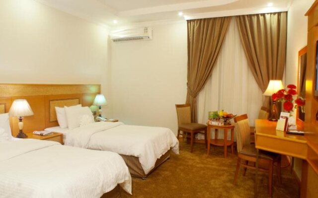 Al Mahmal Palestin Hotel
